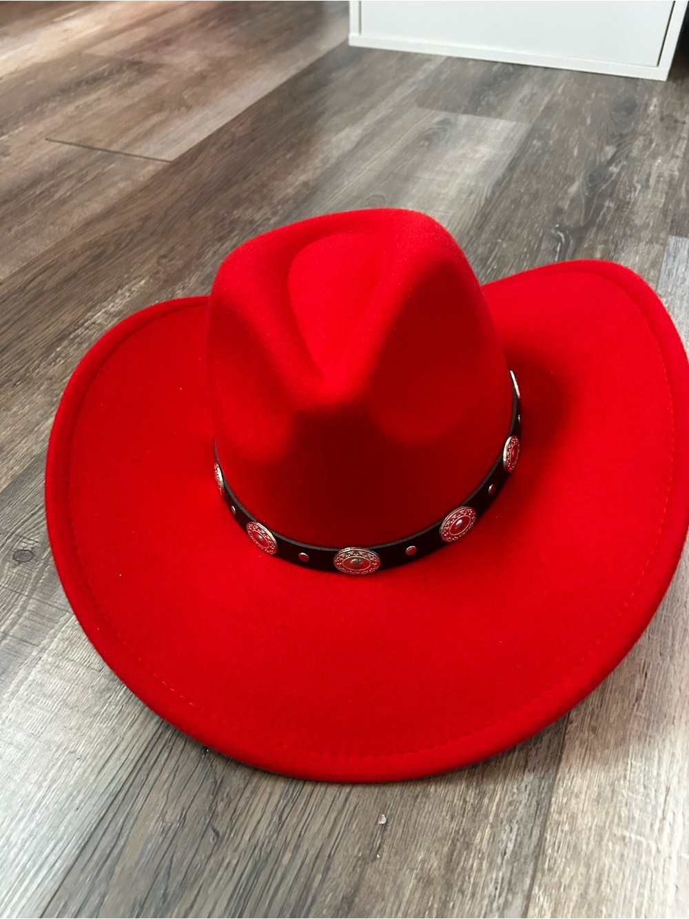 Amazon Red Felt Women's Cowboy Hat with Concho Band